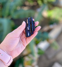 Cargar imagen en el visor de la galería, Turmalina negra (ELIGE LA TUYA)