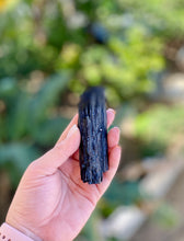 Cargar imagen en el visor de la galería, Turmalina negra (ELIGE LA TUYA)